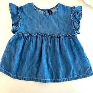 Gap Baby size 5 Toddler Chambray flutter sleeve blouse